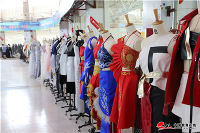 互联网+纺织服装实训中心 助推山科纺织服装专业群建设