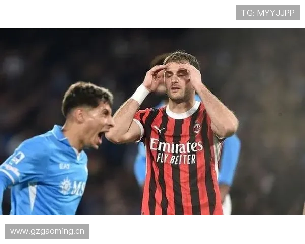 AC米兰危机爆发!教练+高层爆发激烈分歧,球队战术体系或已彻底失衡! AC米兰危机爆发!教练+高层爆发激烈分歧,球队战术体系或已彻底失衡!