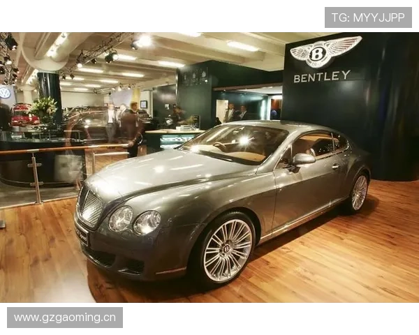 C罗的豪车车库又添新成员，开出去怕是连保安都惊了